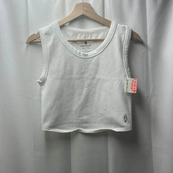 FP Movement White Free Throw Muscle Tank- XL - Picture 4 of 7